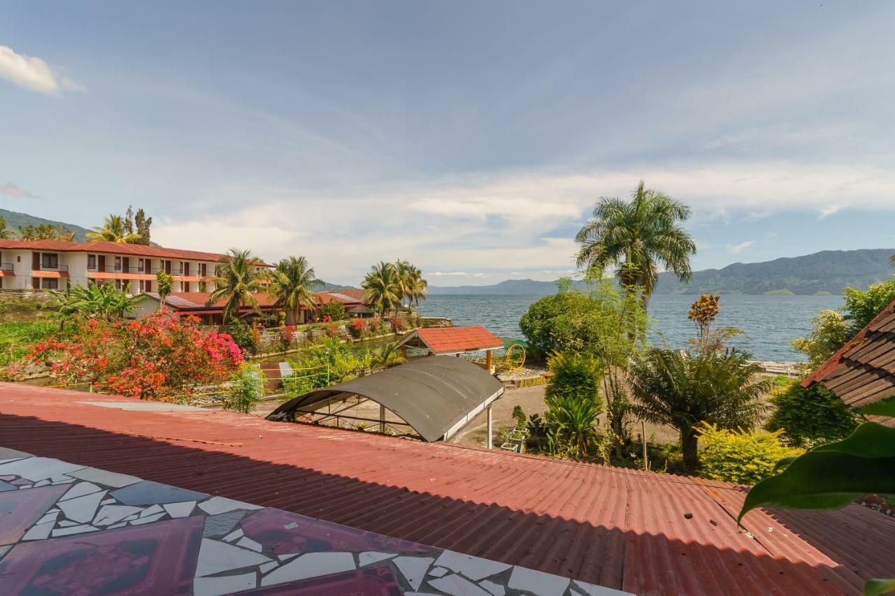 Reddoorz @ Tuktuk Danau Toba Tuktuk Siadong Exterior foto