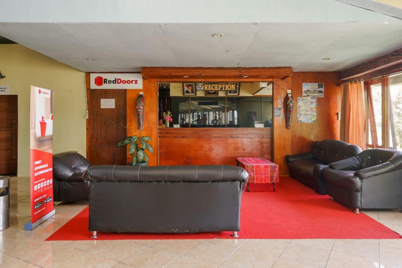 Reddoorz @ Tuktuk Danau Toba Tuktuk Siadong Exterior foto
